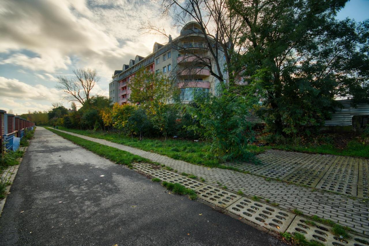 Mosty Warszawskie Comfort * Wroclaw
